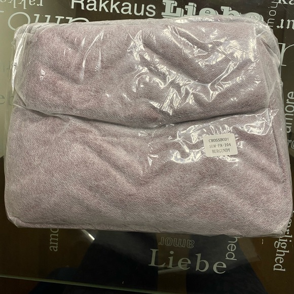 Summer and Rose Crossbody Burgundy Bag BRAND NEW - Picture 2 of 5